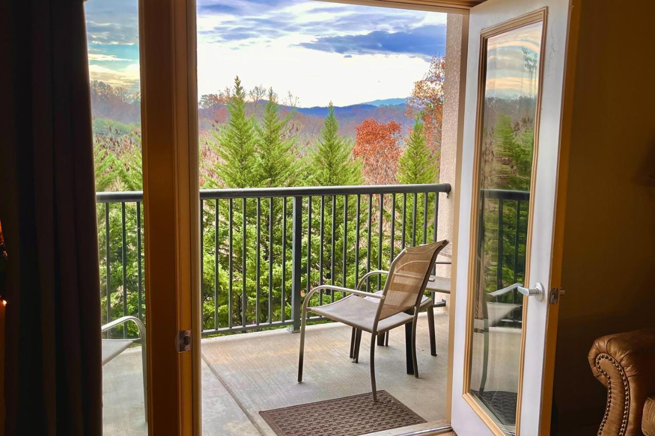Appartamento Wildernest Pigeon Forge Esterno foto